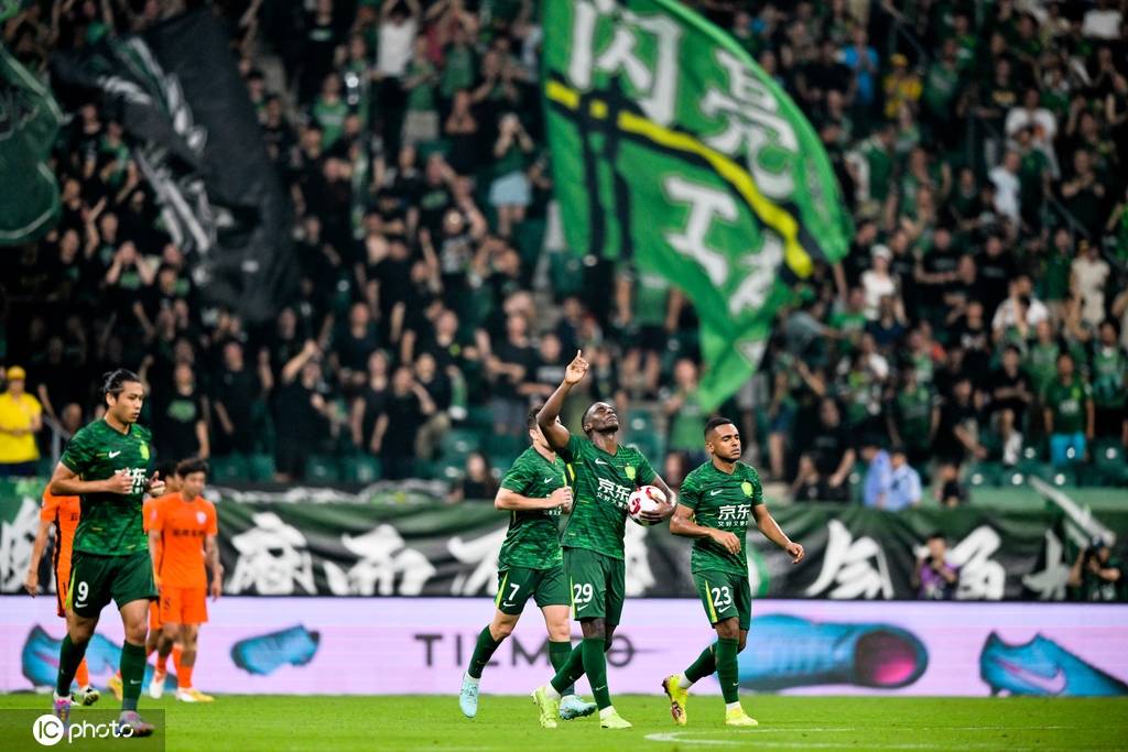 中超-法比奥破门张稀哲点射 国安2-1逆转玉昆16轮不败领跑