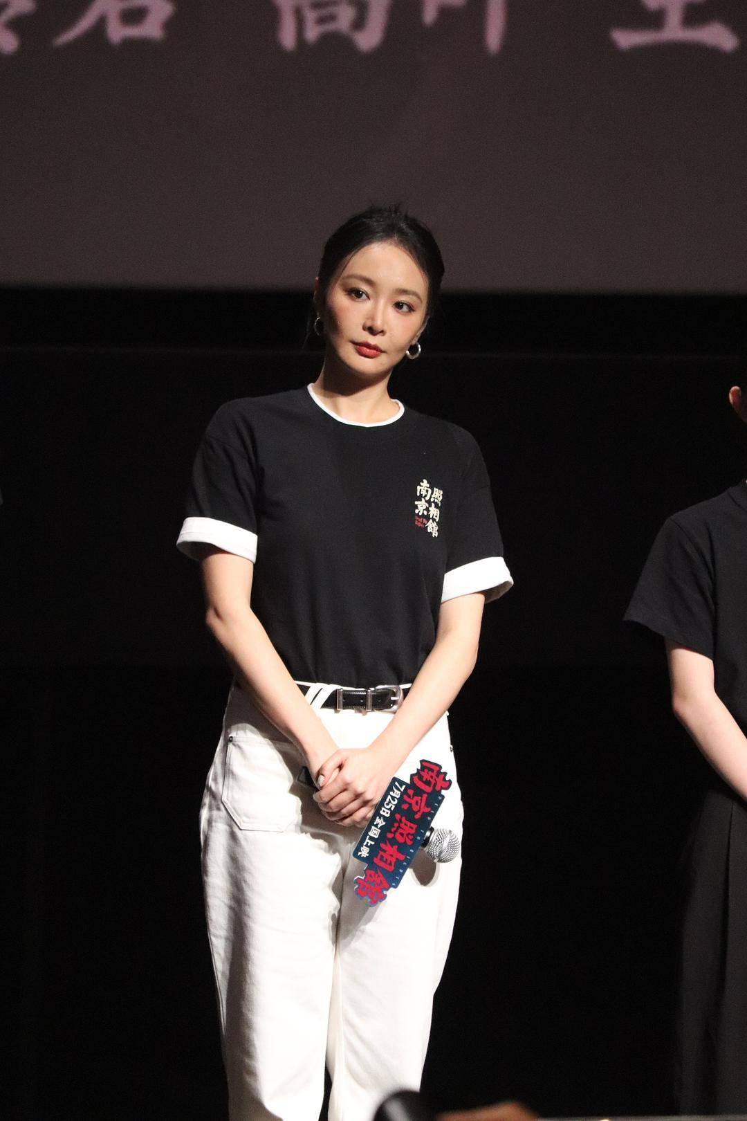 《南京照相馆》适合小朋友看吗？高叶：电影就在那里，可以等着他们长大